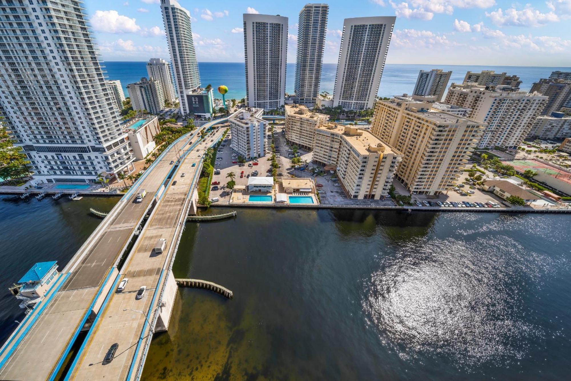 Resort-Style Living With Direct Ocean Views - 3Br Beauty Hallandale Beach Extérieur photo