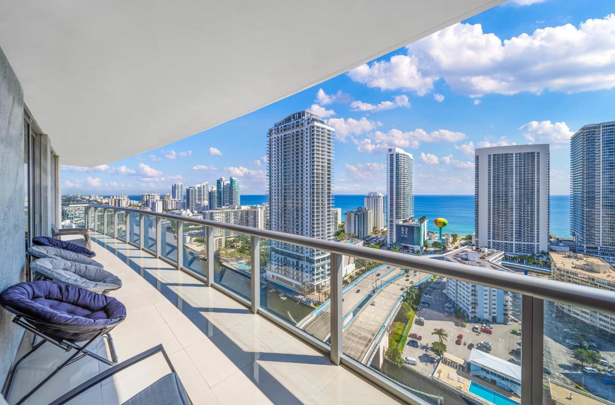 Resort-Style Living With Direct Ocean Views - 3Br Beauty Hallandale Beach Extérieur photo