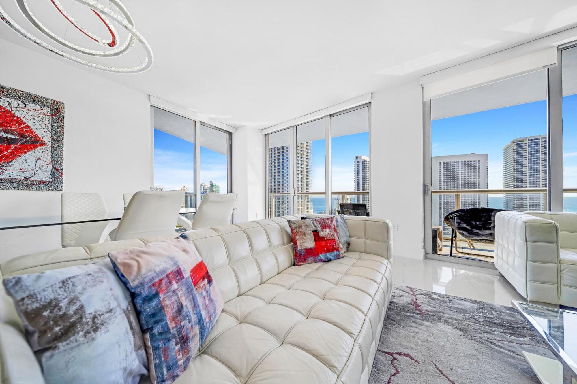 Resort-Style Living With Direct Ocean Views - 3Br Beauty Hallandale Beach Extérieur photo