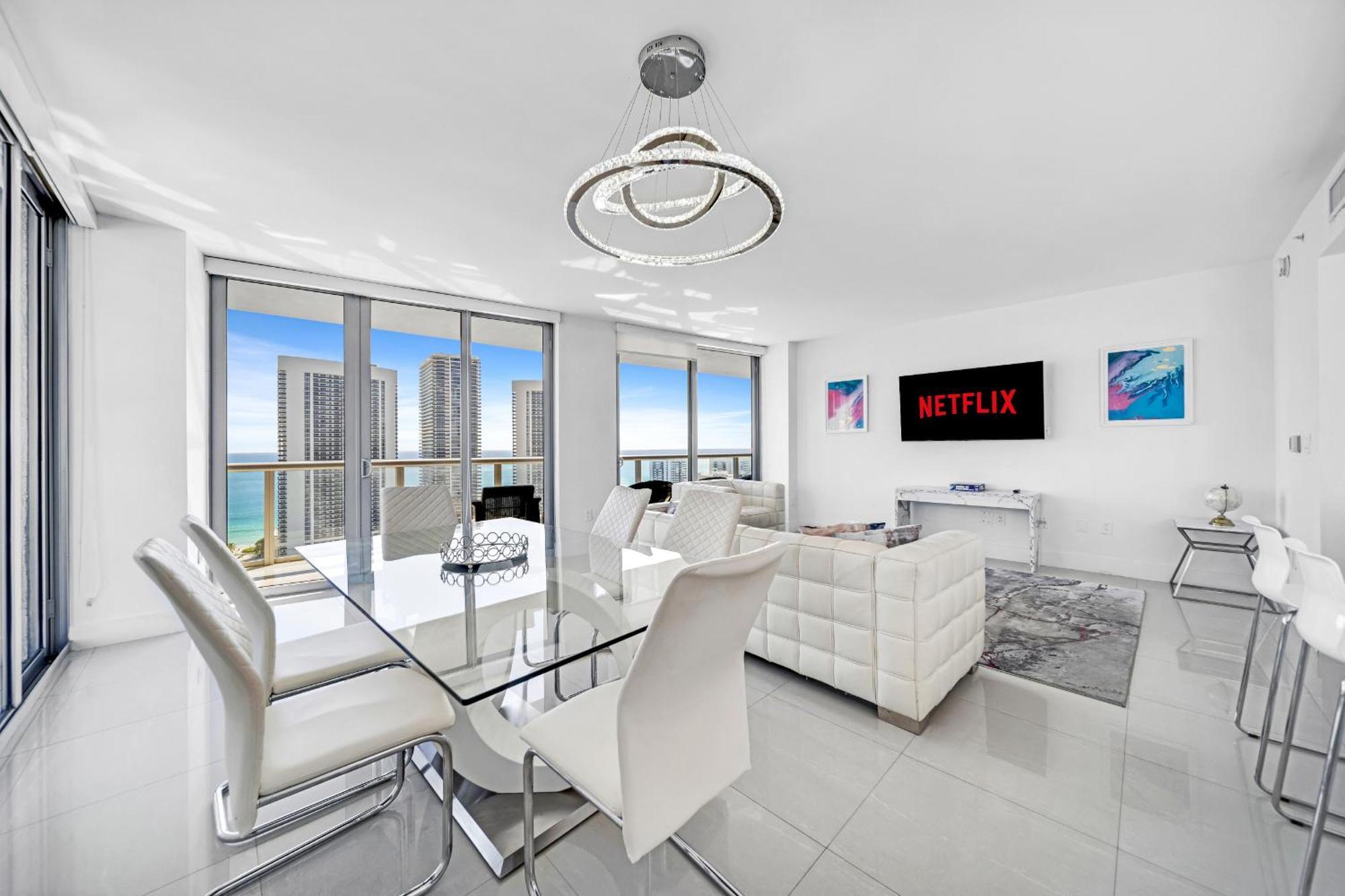 Resort-Style Living With Direct Ocean Views - 3Br Beauty Hallandale Beach Extérieur photo