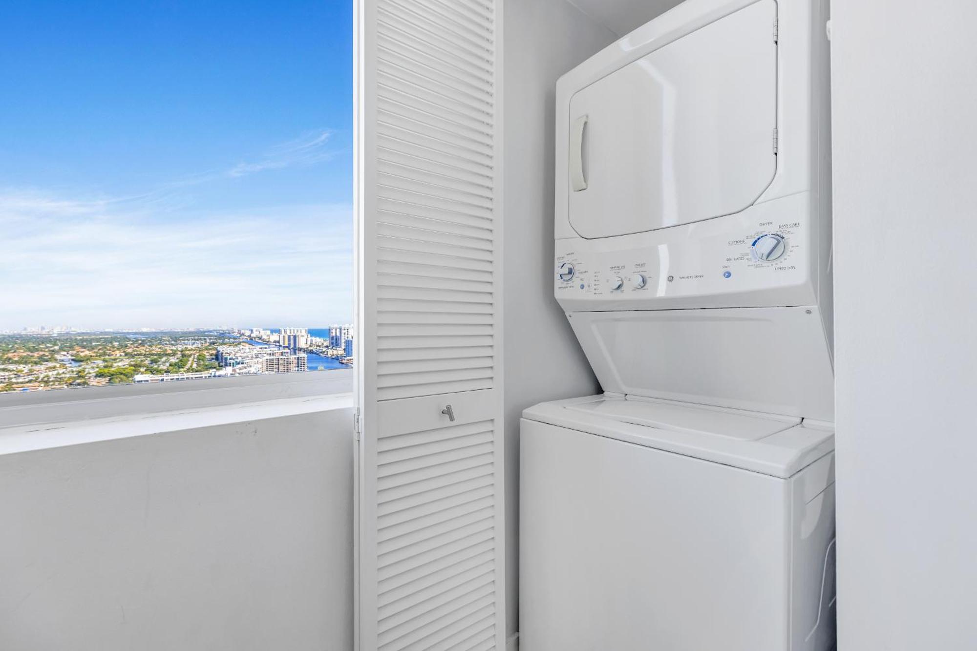 Resort-Style Living With Direct Ocean Views - 3Br Beauty Hallandale Beach Extérieur photo