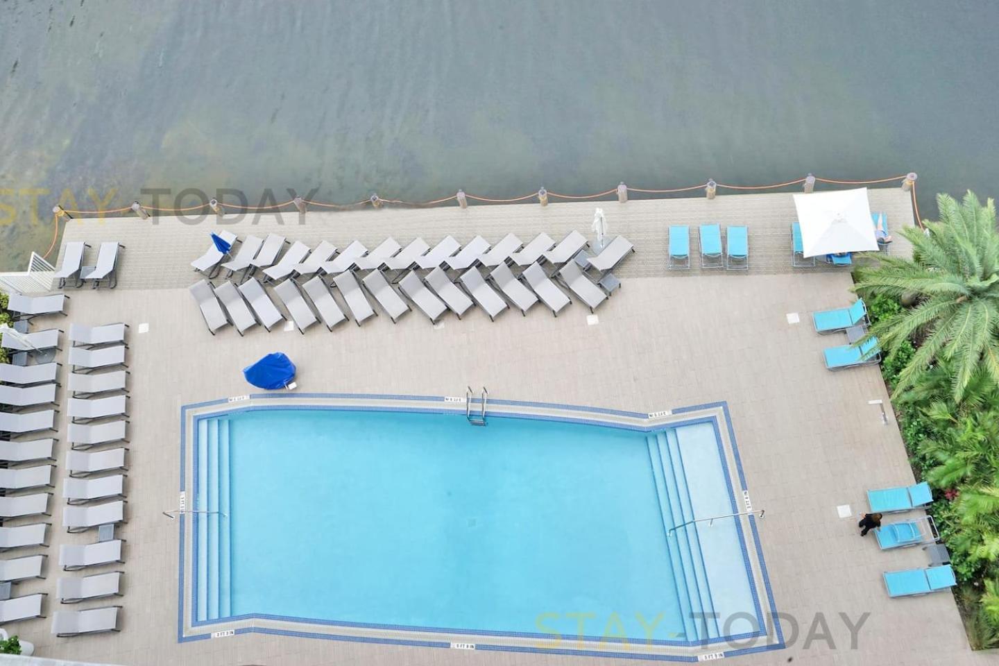 Resort-Style Living With Direct Ocean Views - 3Br Beauty Hallandale Beach Extérieur photo